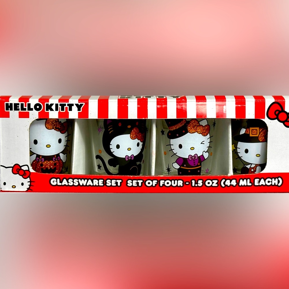 Set of 4 1.5 oz. Hello Kitty shot glasses